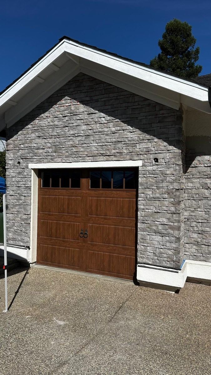 Decorative stone siding Rancho Cordova expert installation